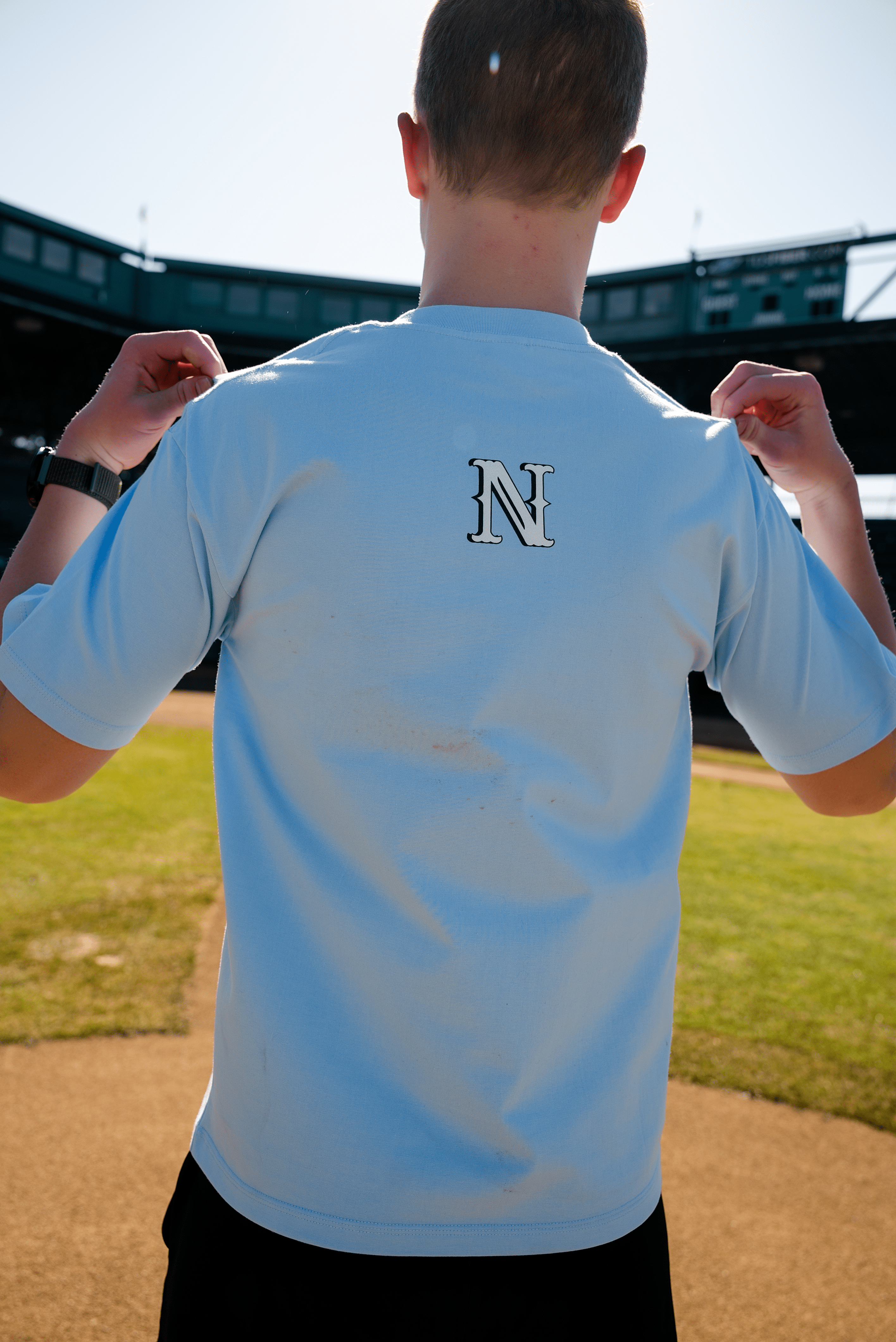 Chin Up Diamond Blue - NARRATIVE